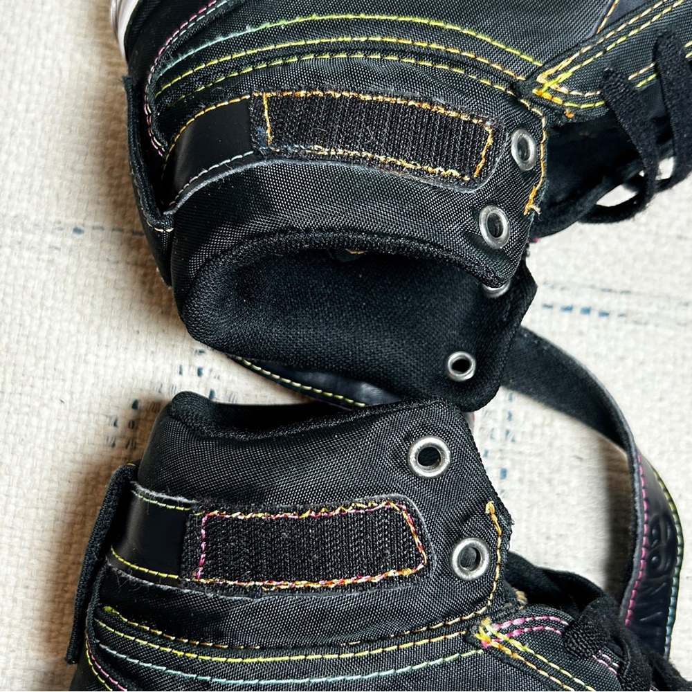 Women's Converse All Star High Tops Size 5 Black w/Rainbow Stitching Vintage - Picture 8 of 15